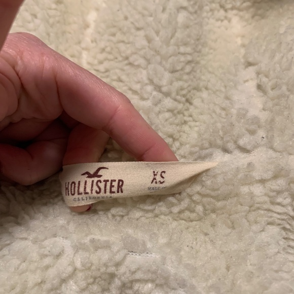 Hollister xs hooded parka with detachable faux fur - Picture 9 of 10